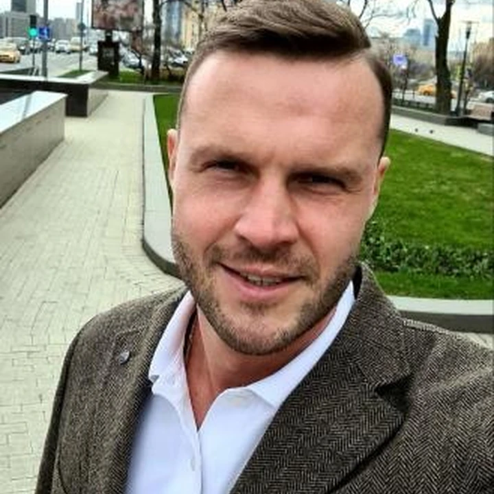 Роман Архипов